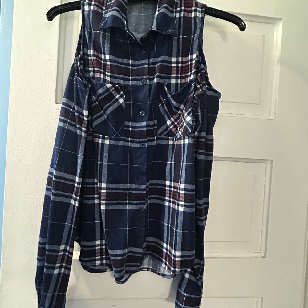 Rue21 Navy Plaid Button Down Cold-Shoulder Shirt